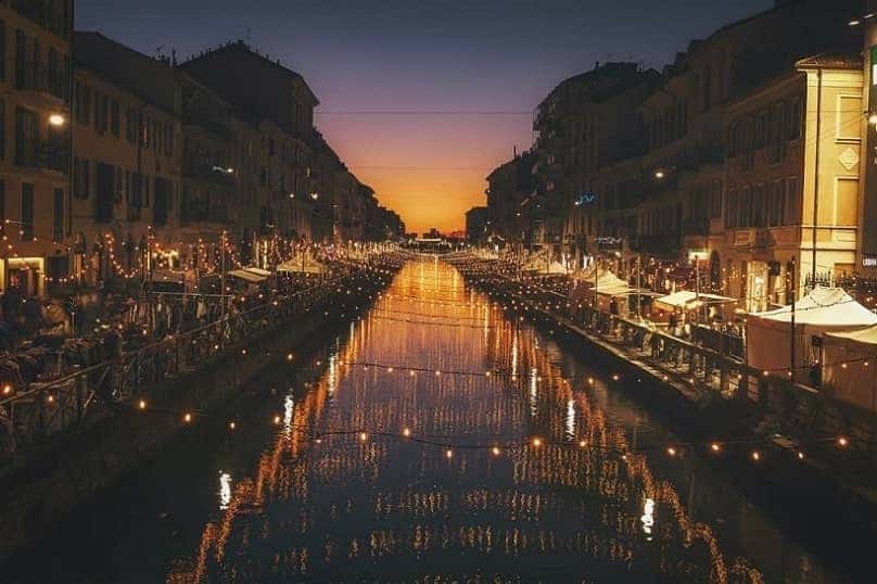  Places to Visit in Italy: Alzaia Naviglio Grande, Milano, Italy
