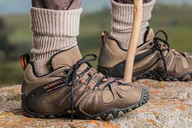 Hiking shoes for kids