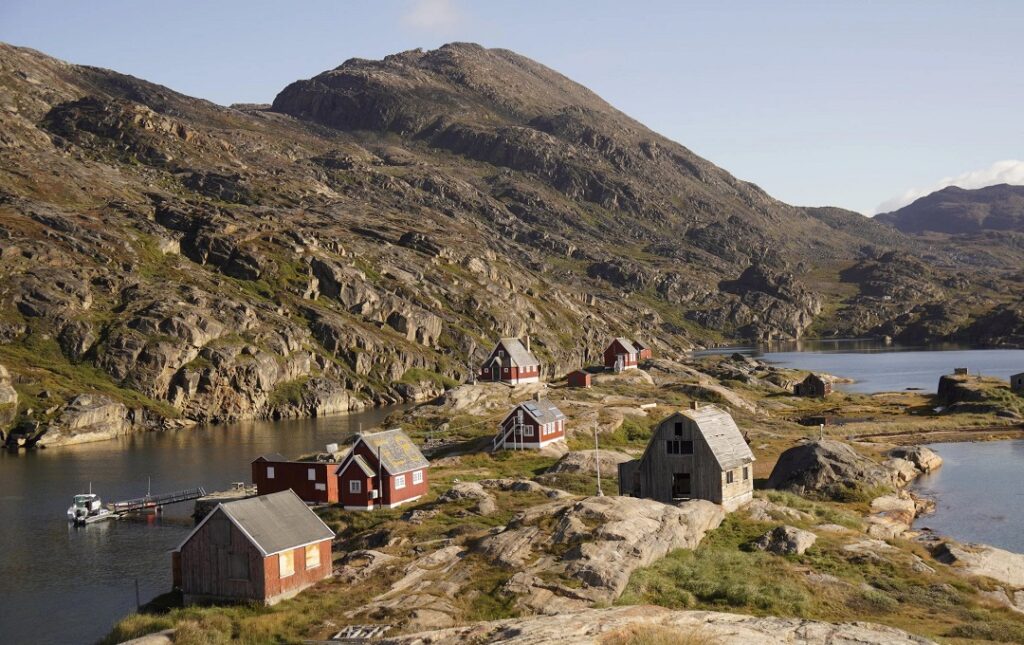 Arctic Circle Trail hike