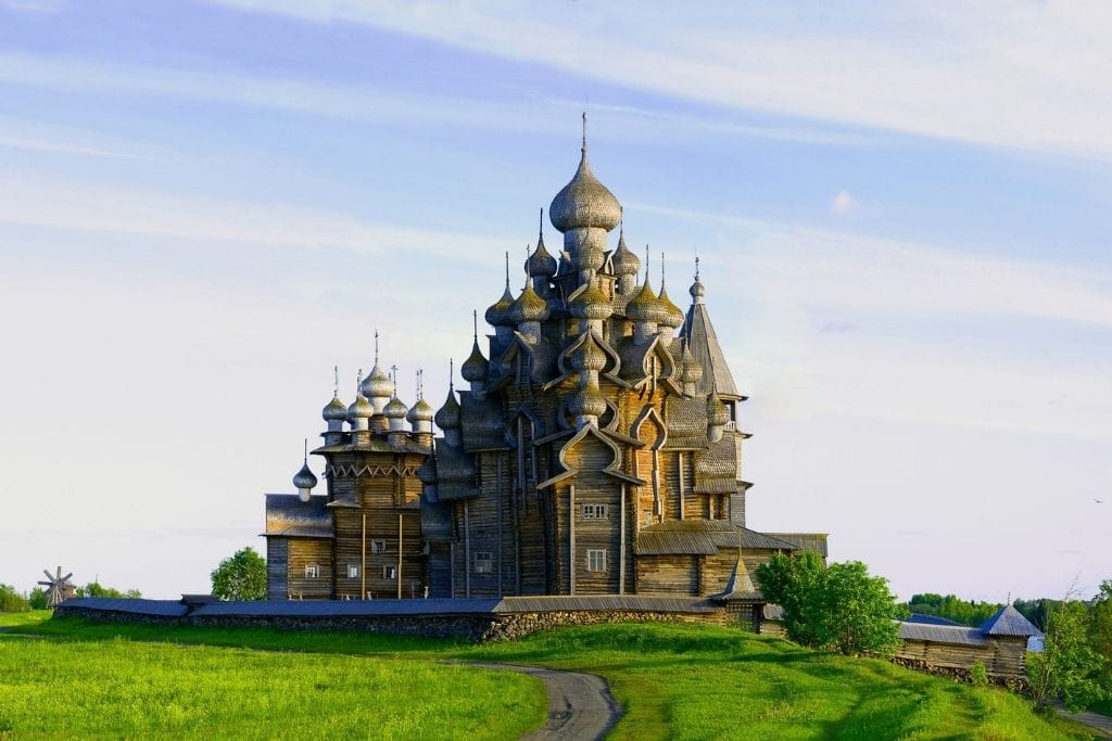 places to visit in russia: kizhi island