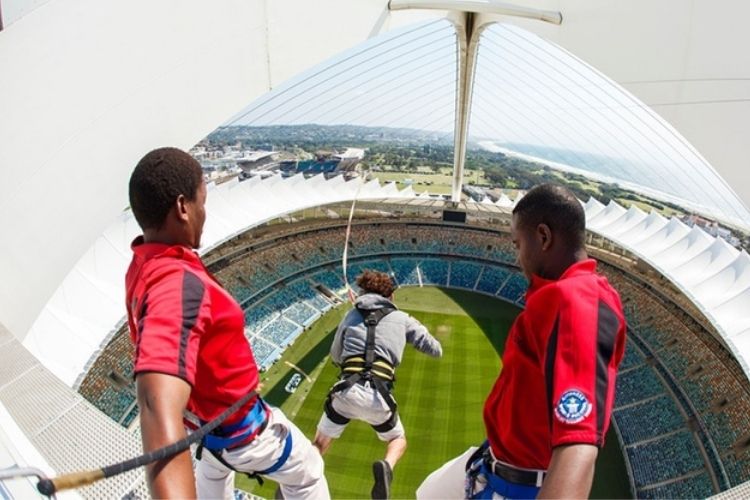 things to do in south africa: rope swinging