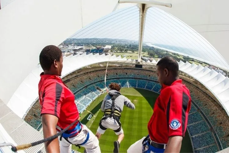 things to do in south africa: rope swinging